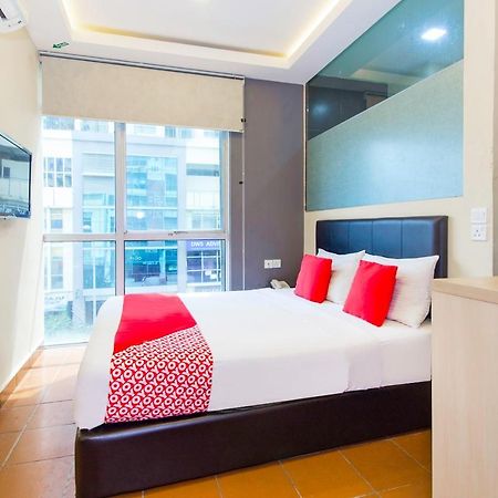 Oyo 90429 Hotel Narasindo Куала Лумпур Екстериор снимка