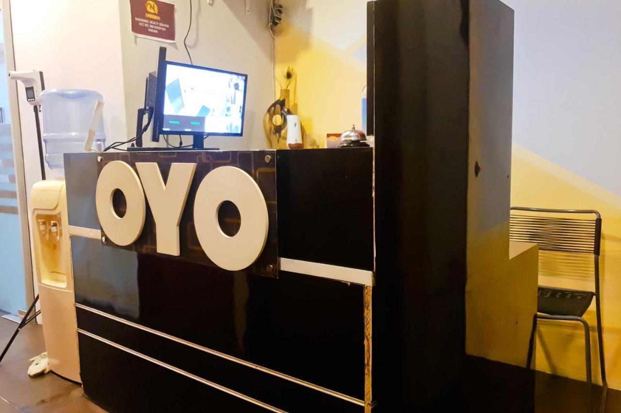 Oyo 90429 Hotel Narasindo Куала Лумпур Екстериор снимка